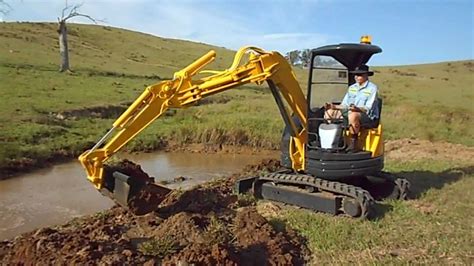 kubota mini excavator will not turn|my mini excavator won't start.